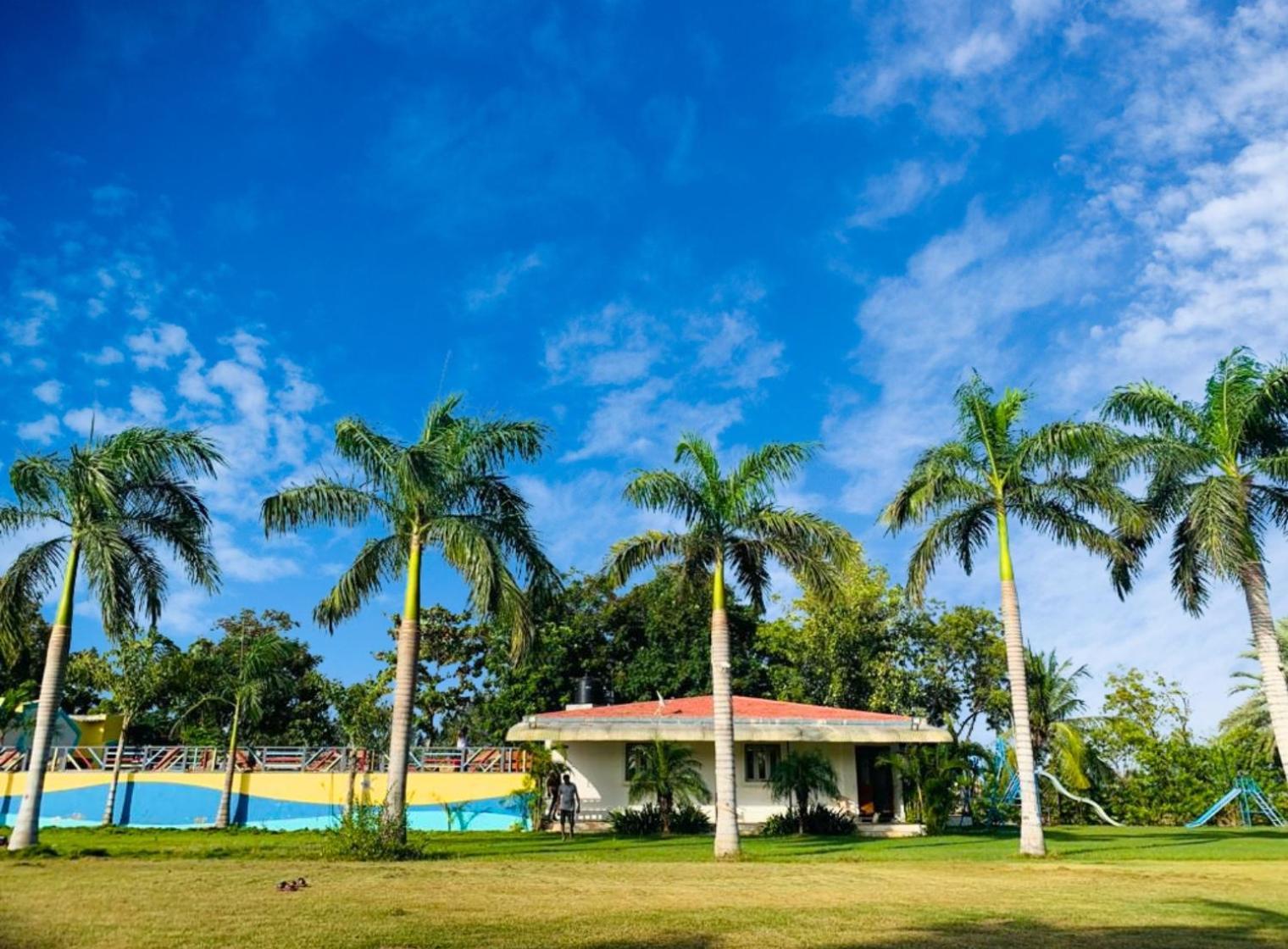 Srk Farm And Resort Anjār Εξωτερικό φωτογραφία